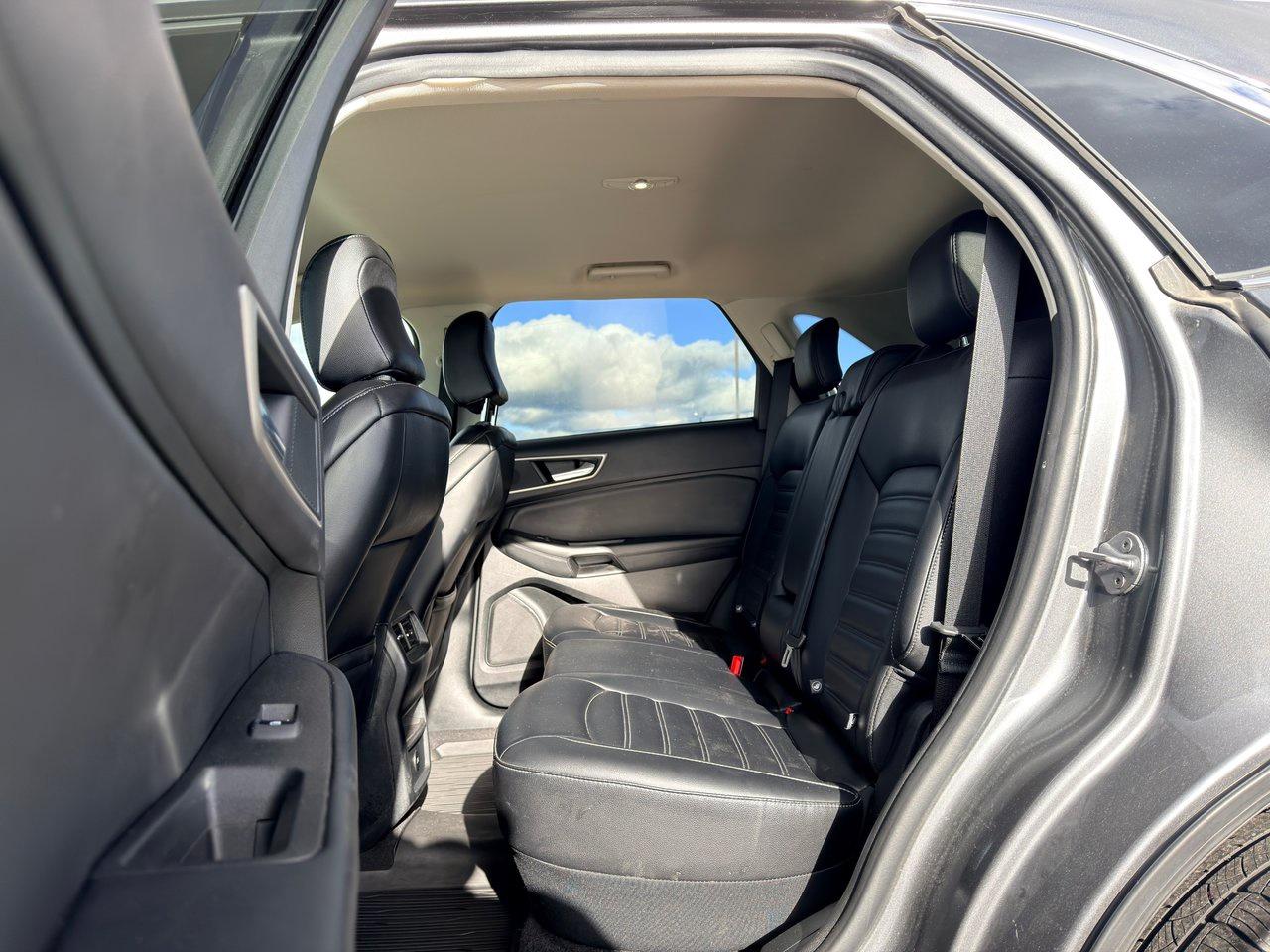 2024 Ford Edge SEL AWD Photo
