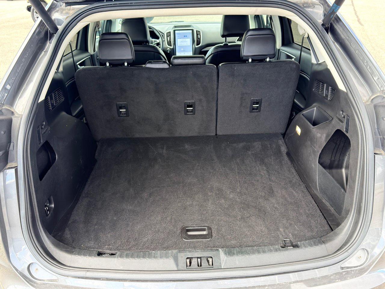 2024 Ford Edge SEL AWD Photo
