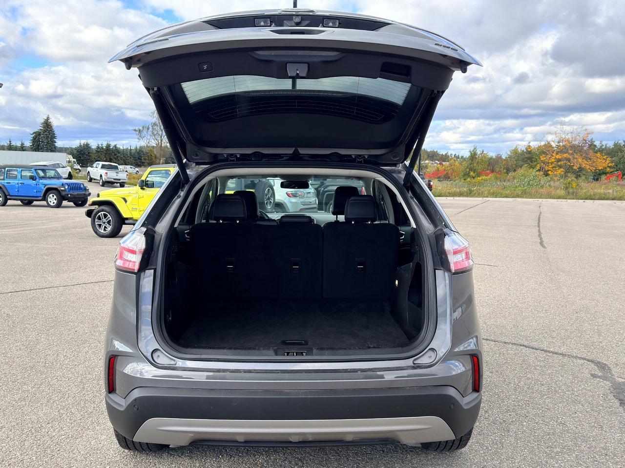 2024 Ford Edge SEL AWD Photo
