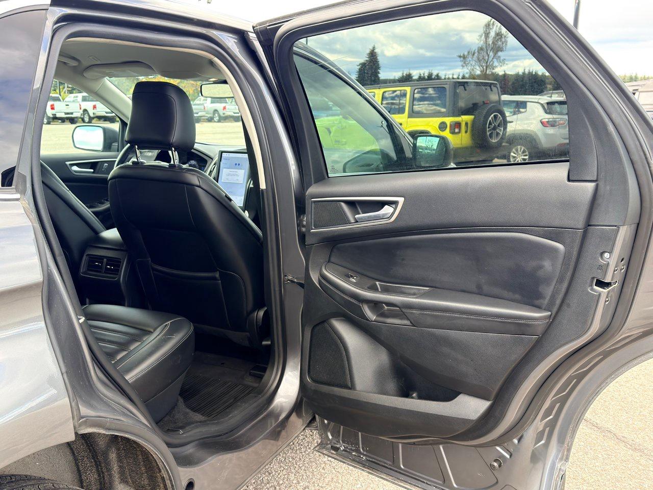 2024 Ford Edge SEL AWD Photo