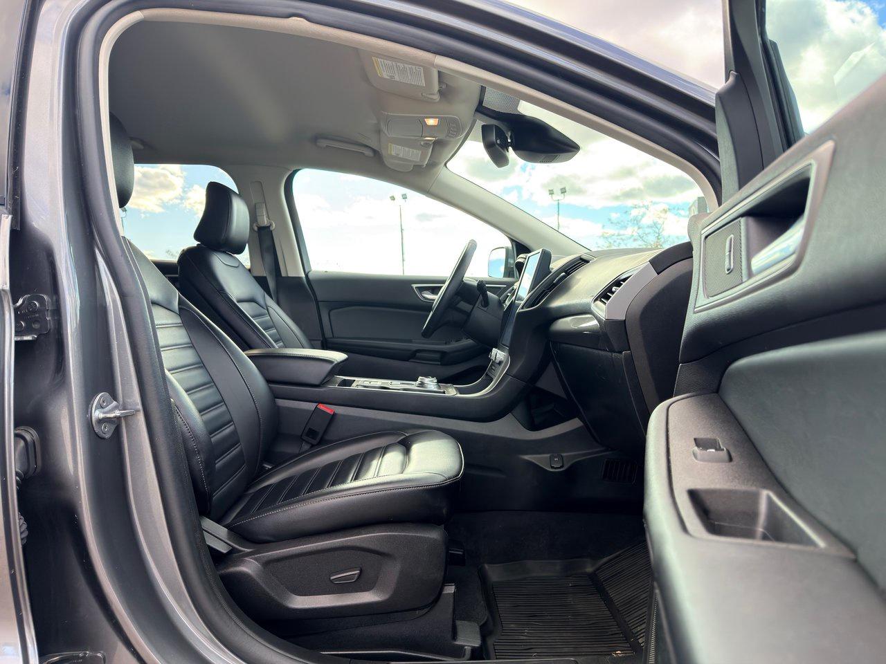 2024 Ford Edge SEL AWD Photo