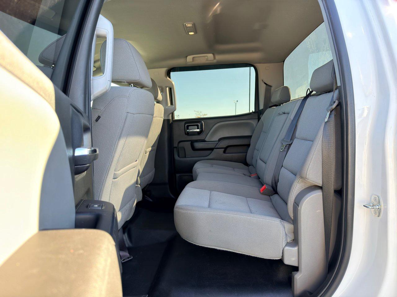 2018 Chevrolet Silverado 1500 4WD Crew Cab 153 Custom Photo