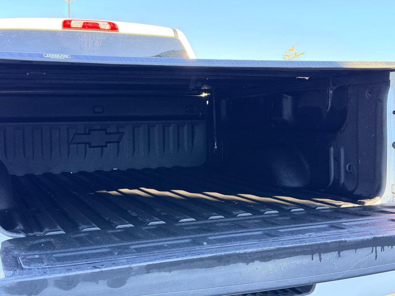 2018 Chevrolet Silverado 1500 4WD Crew Cab 153 Custom Photo