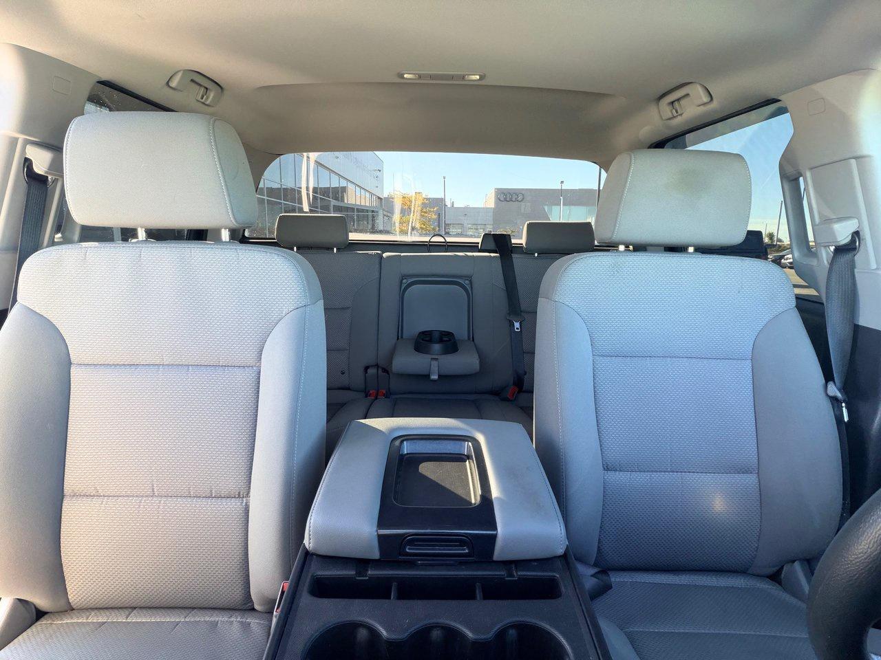 2018 Chevrolet Silverado 1500 4WD Crew Cab 153 Custom Photo