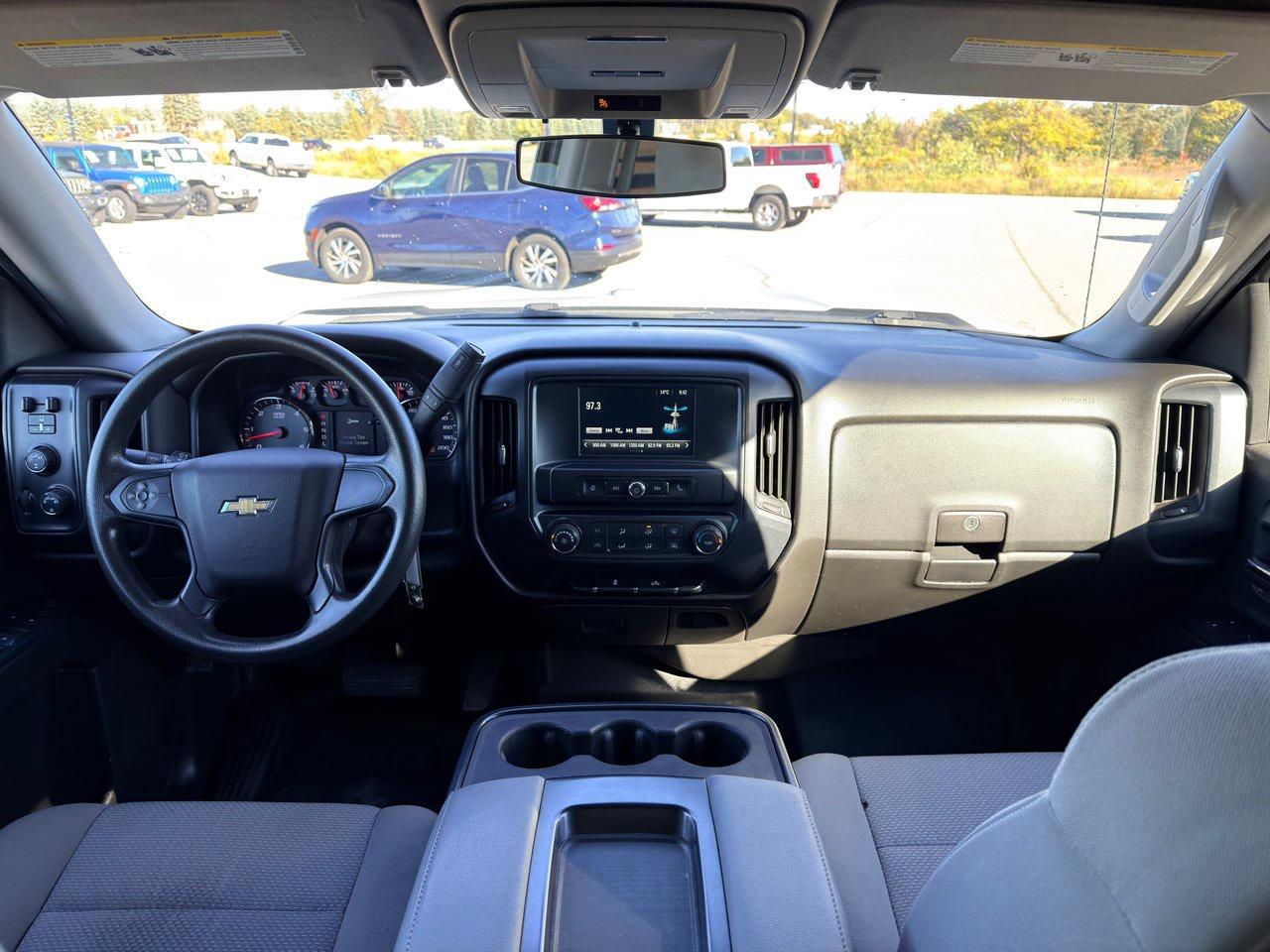 2018 Chevrolet Silverado 1500 4WD Crew Cab 153 Custom Photo