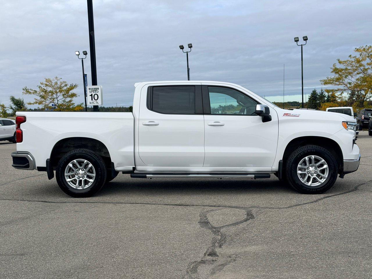 2024 Chevrolet Silverado 1500 LT 4WD Crew Cab Photo