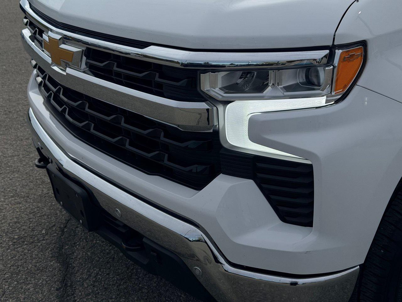 2024 Chevrolet Silverado 1500 LT 4WD Crew Cab Photo