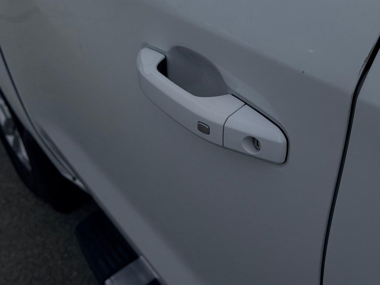 2024 Chevrolet Silverado 1500 LT 4WD Crew Cab Photo