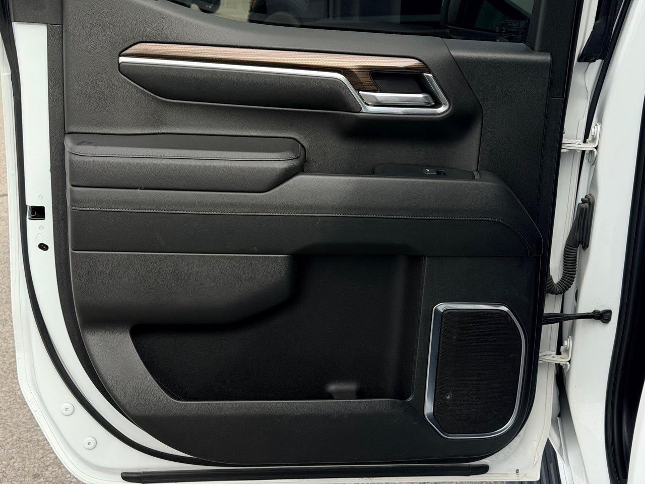 2024 Chevrolet Silverado 1500 LT 4WD Crew Cab Photo