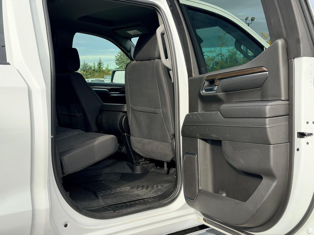 2024 Chevrolet Silverado 1500 LT 4WD Crew Cab Photo