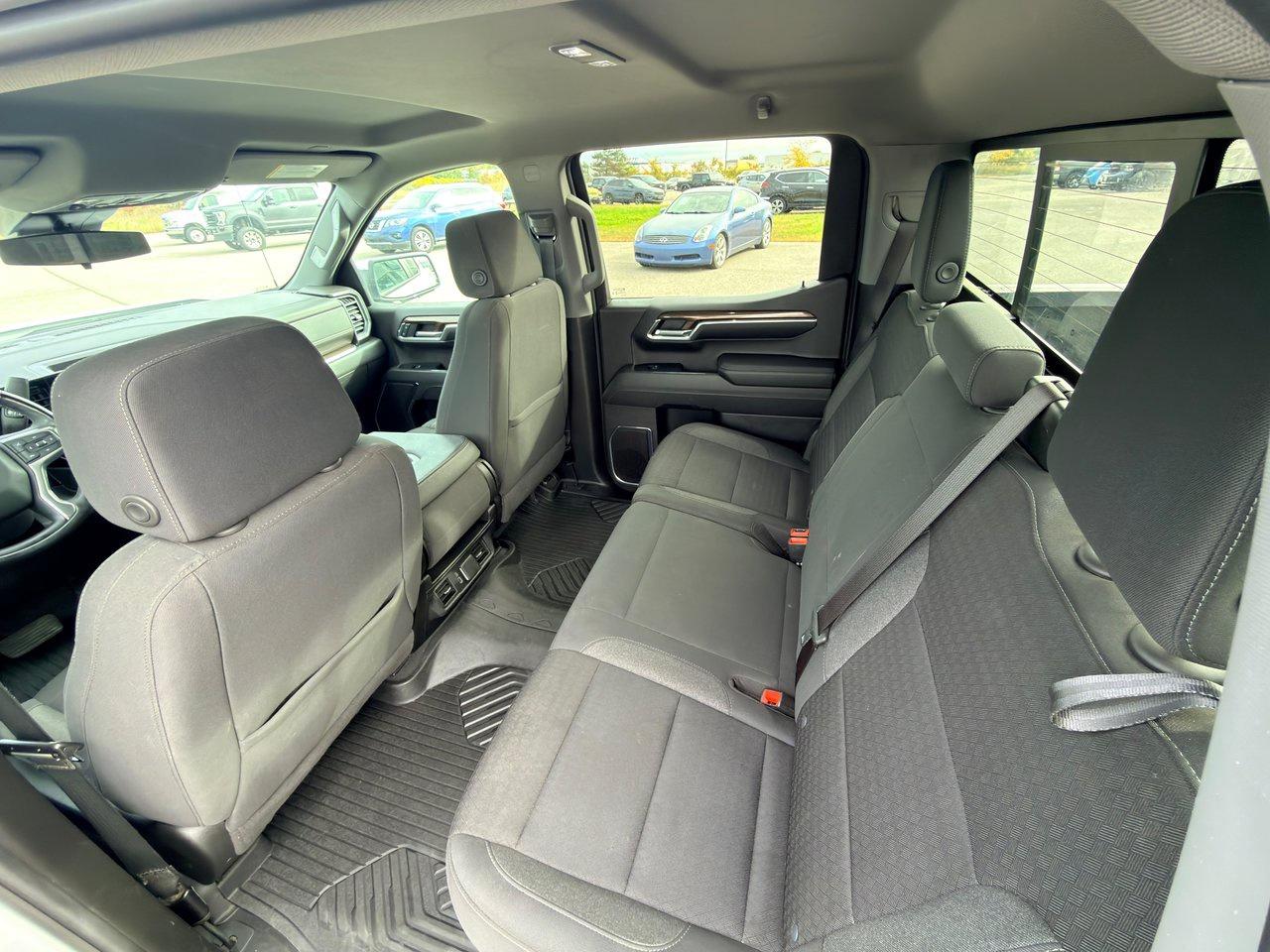 2024 Chevrolet Silverado 1500 LT 4WD Crew Cab Photo