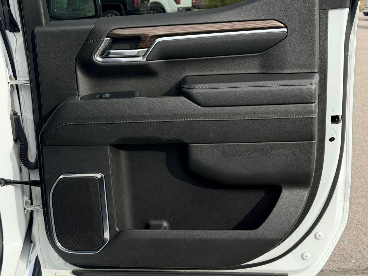 2024 Chevrolet Silverado 1500 LT 4WD Crew Cab Photo