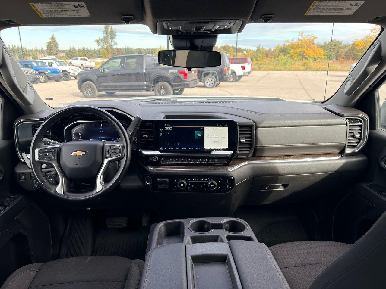2024 Chevrolet Silverado 1500 LT 4WD Crew Cab Photo