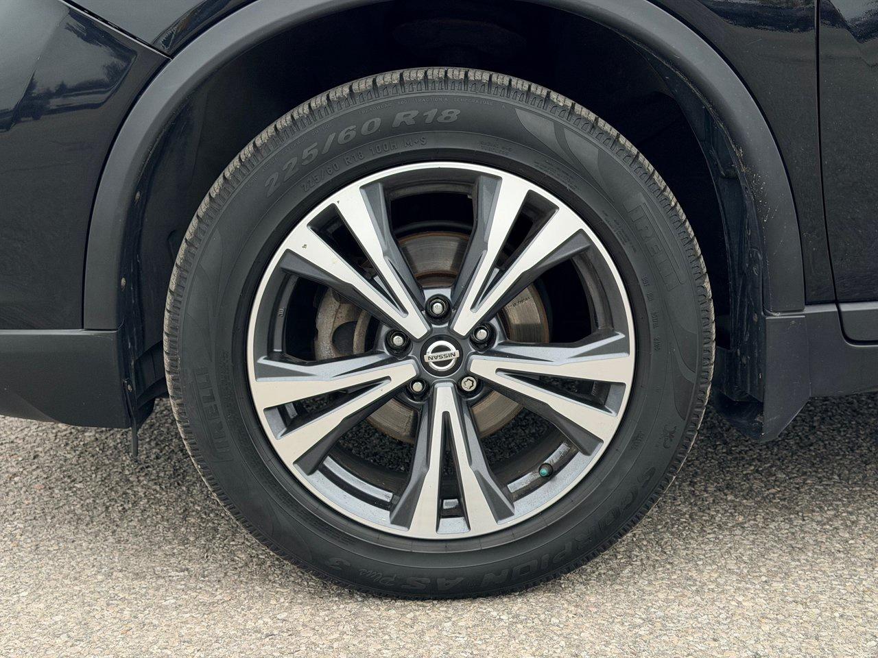 2019 Nissan Rogue SV AWD Photo