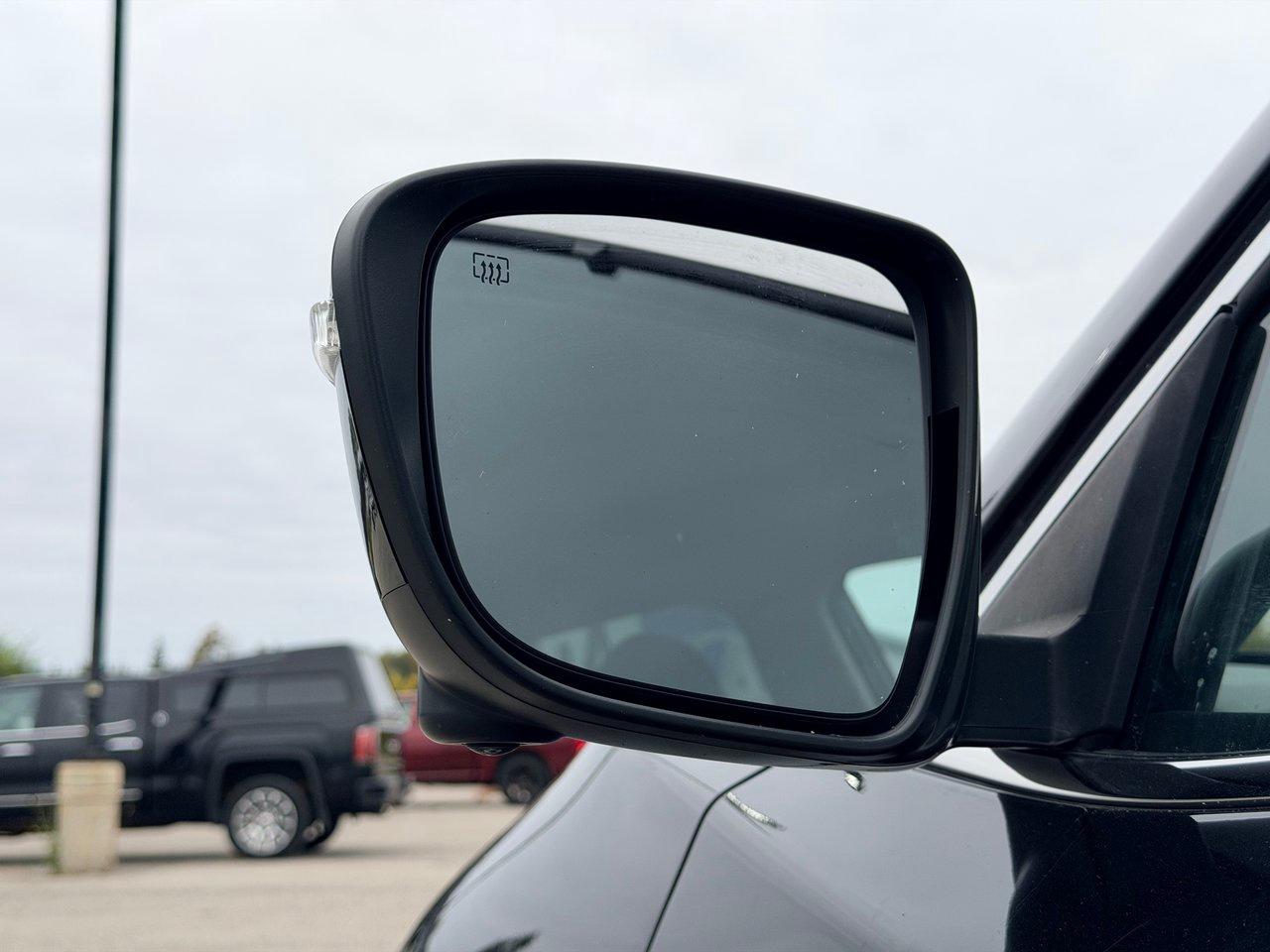 2019 Nissan Rogue SV AWD Photo