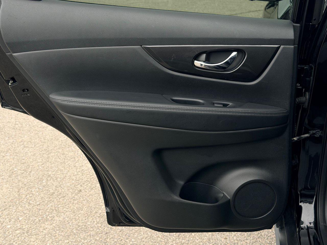 2019 Nissan Rogue SV AWD Photo