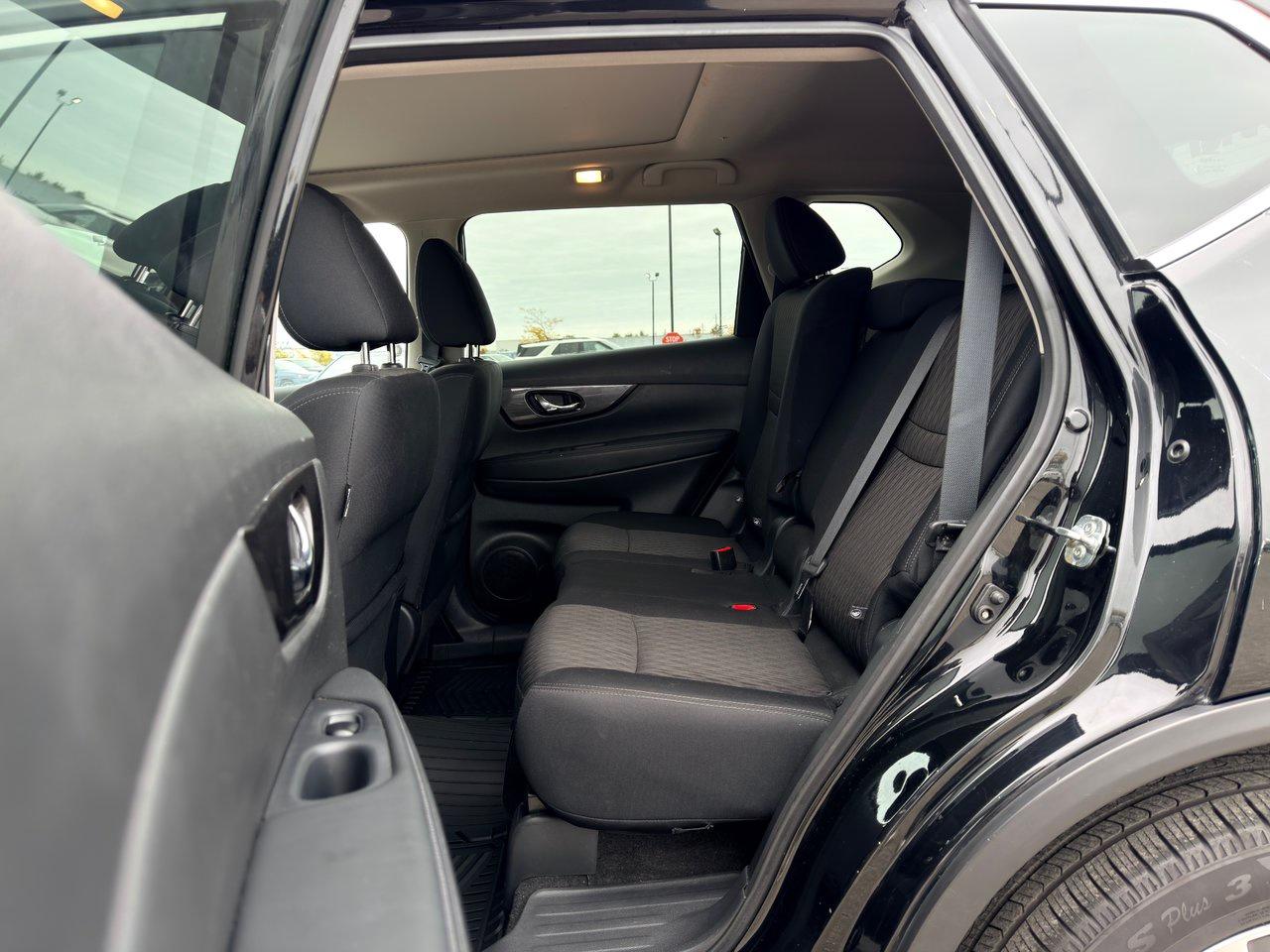 2019 Nissan Rogue SV AWD Photo