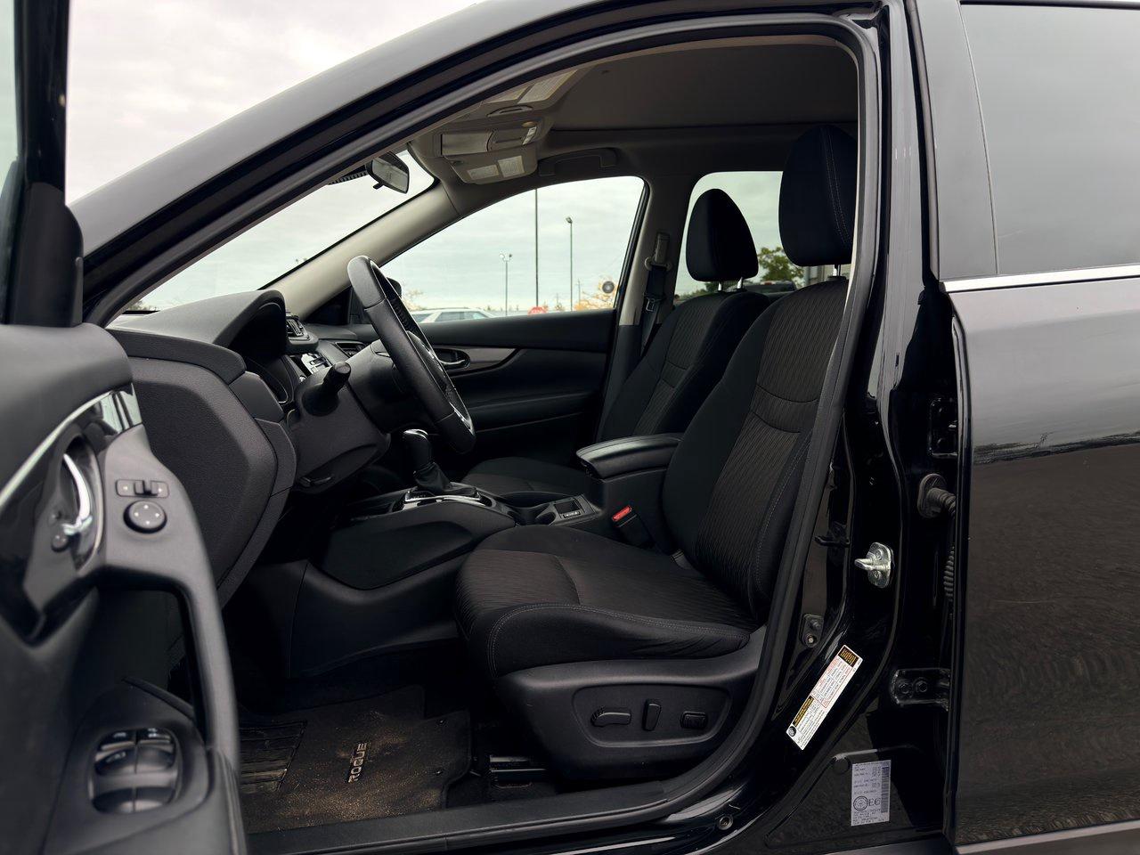 2019 Nissan Rogue SV AWD Photo