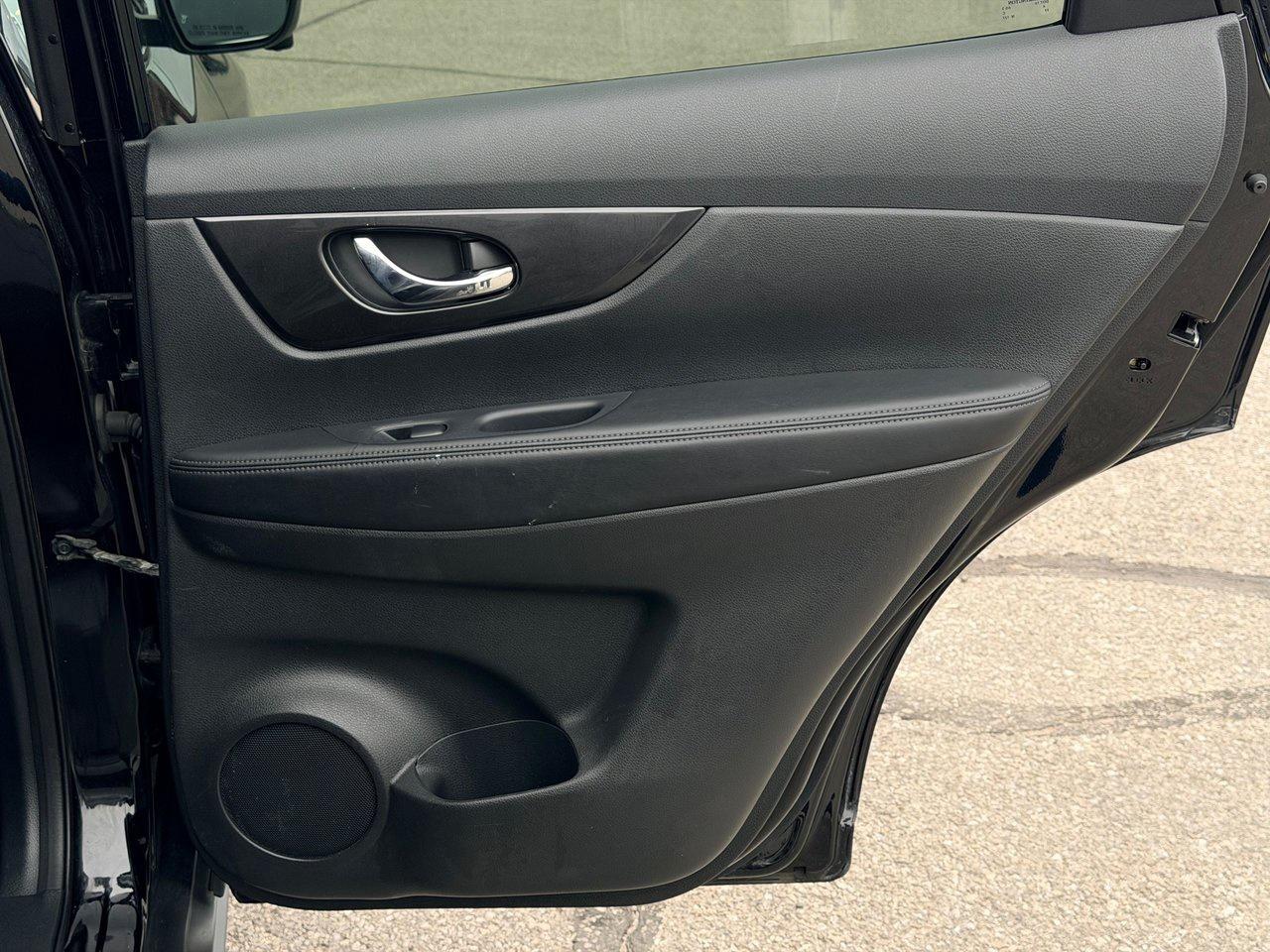 2019 Nissan Rogue SV AWD Photo
