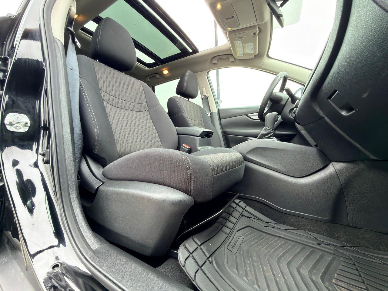 2019 Nissan Rogue SV AWD Photo