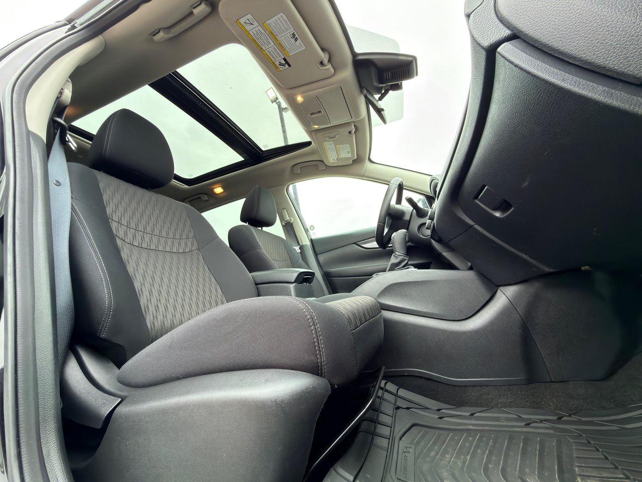 2019 Nissan Rogue SV AWD Photo