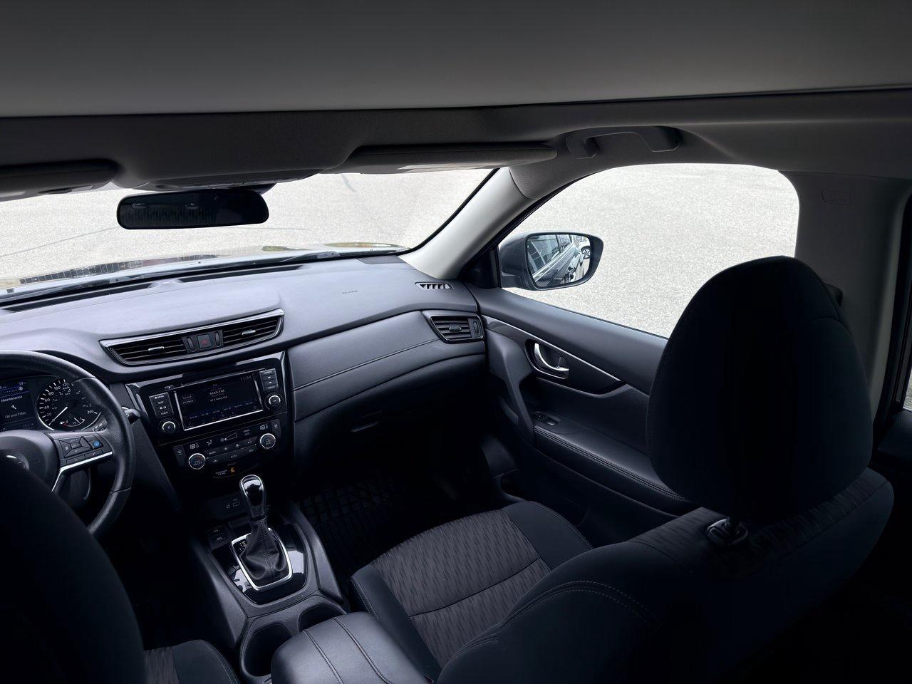 2019 Nissan Rogue SV AWD Photo