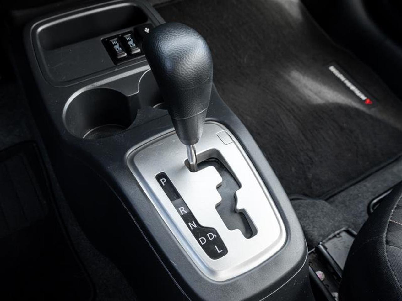 2024 Mitsubishi Mirage ES CVT Photo