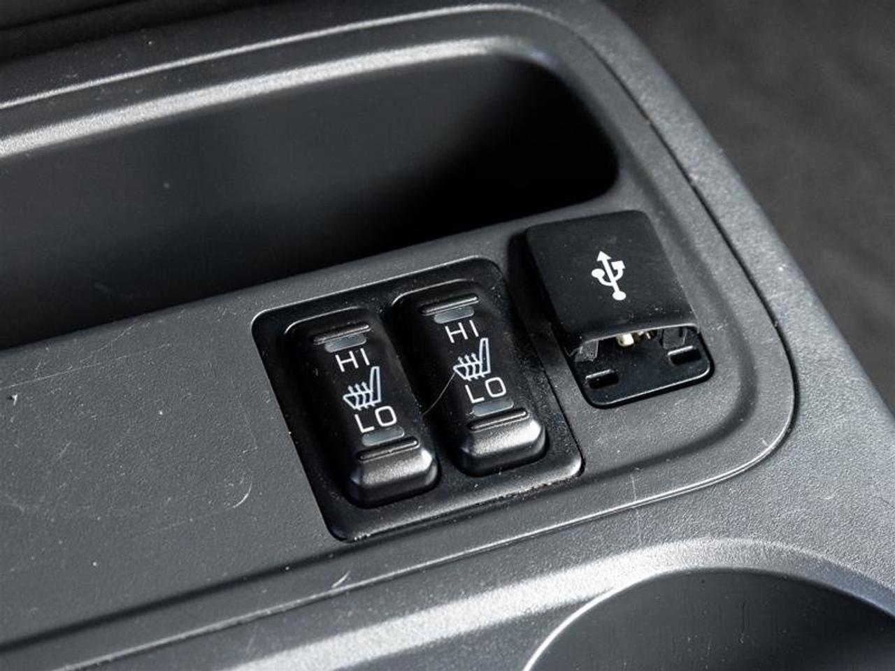 2024 Mitsubishi Mirage ES CVT Photo