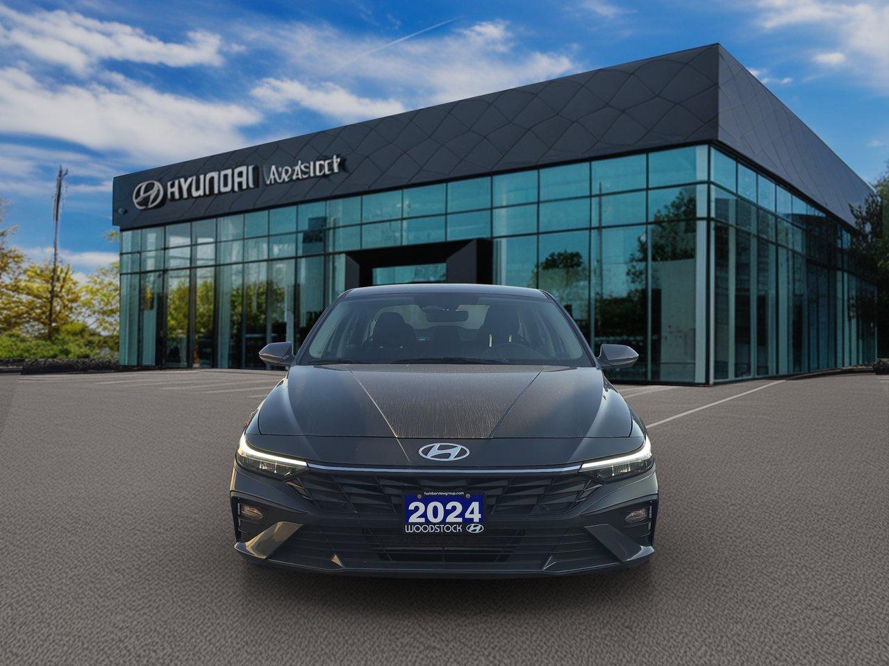 2024 Hyundai Elantra Essential IVT Photo5