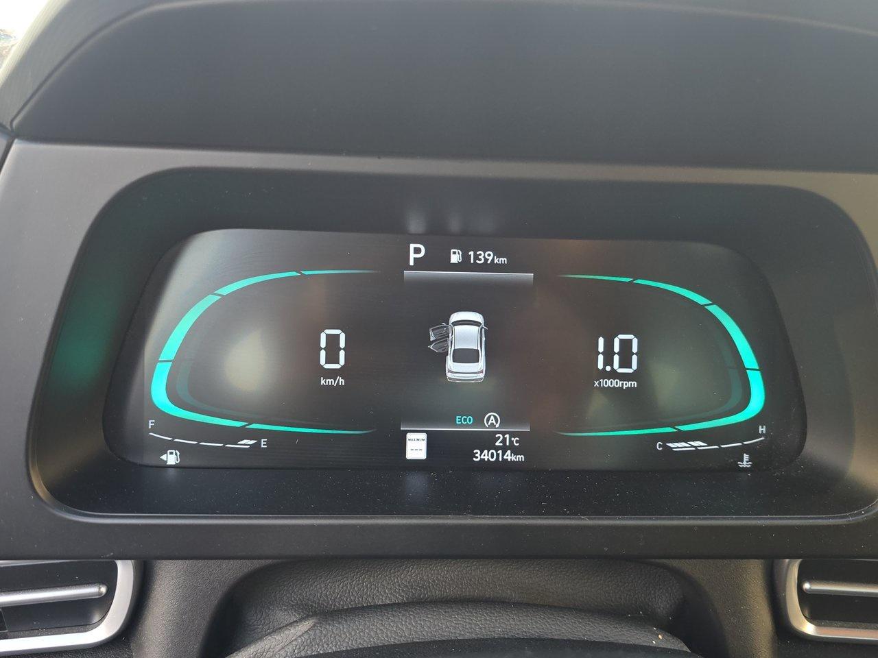 2024 Hyundai Elantra Essential IVT Photo