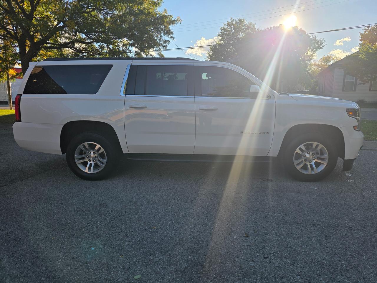 2018 Chevrolet Suburban LS 4WD Photo