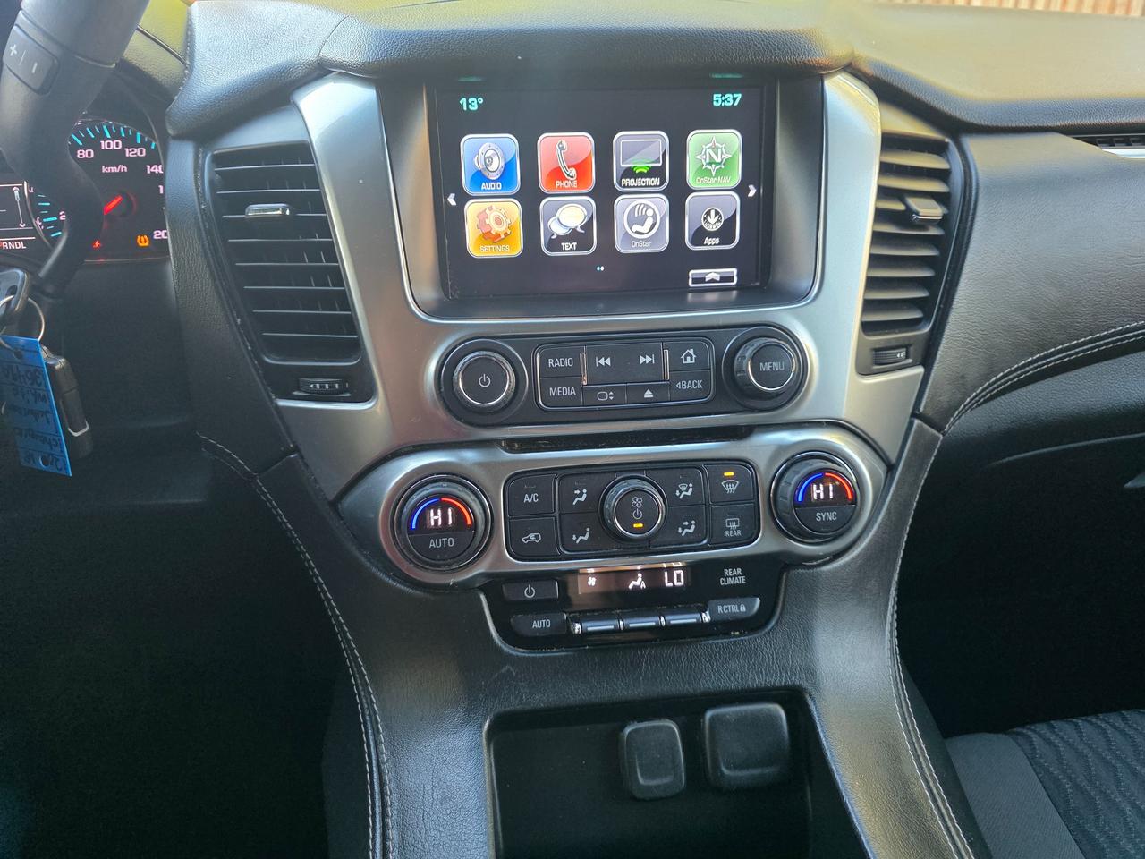 2018 Chevrolet Suburban LS 4WD Photo