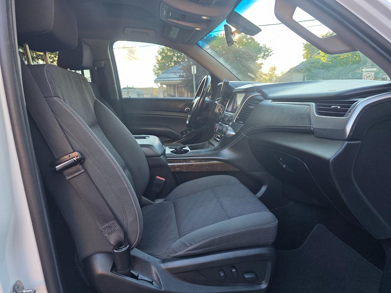 2018 Chevrolet Suburban LS 4WD Photo
