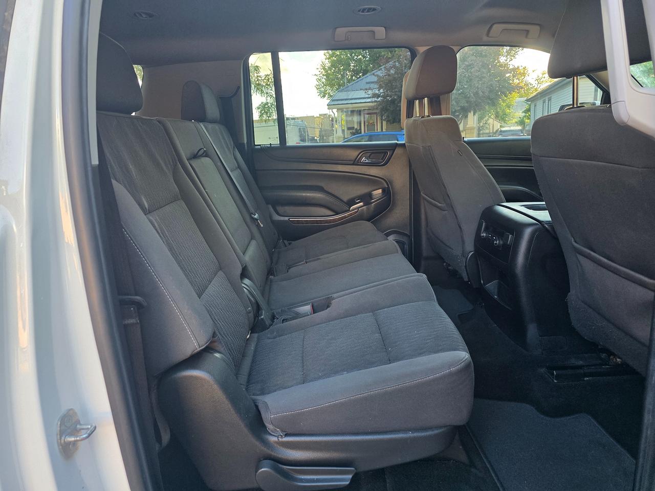 2018 Chevrolet Suburban LS 4WD Photo