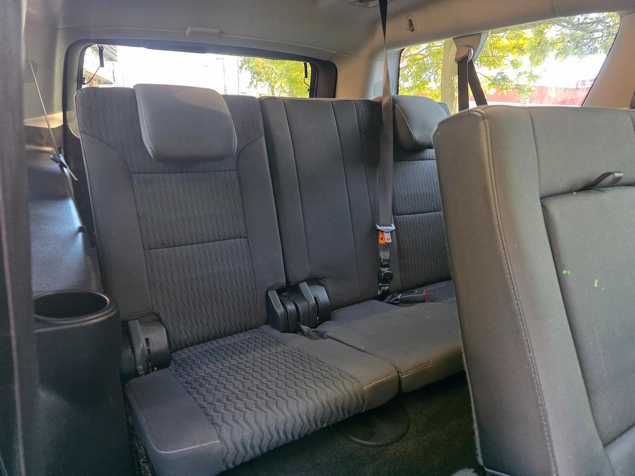 2018 Chevrolet Suburban LS 4WD Photo