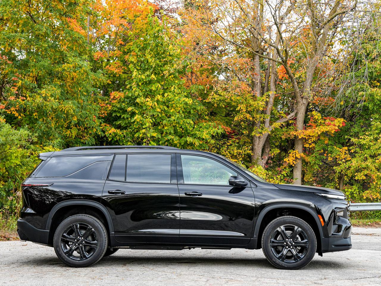 2027 Chevrolet Traverse LT Photo