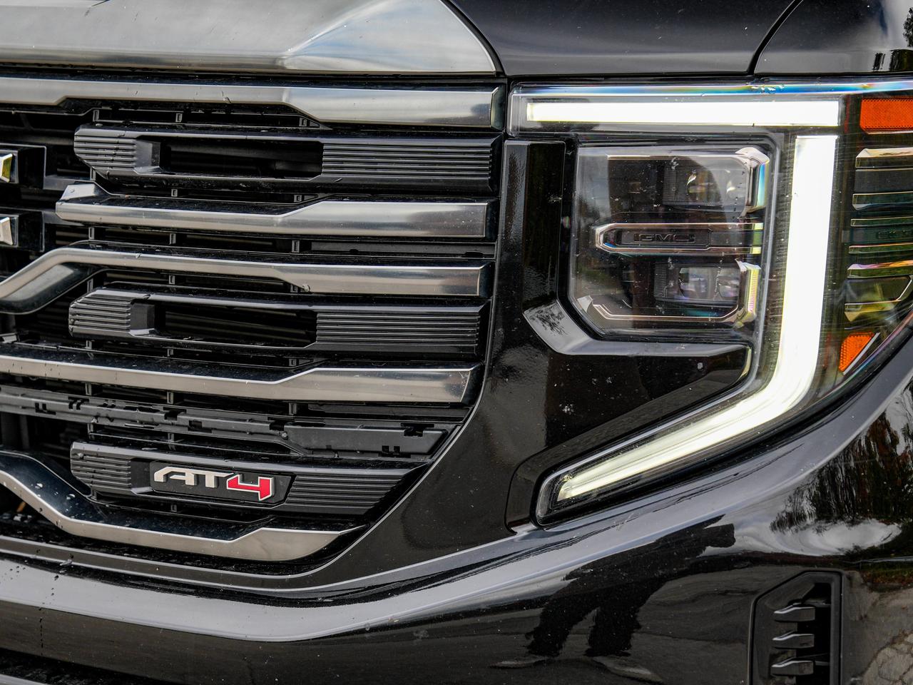 2023 GMC Sierra 1500 AT4 Photo