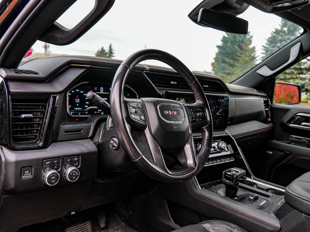 2023 GMC Sierra 1500 AT4 Photo