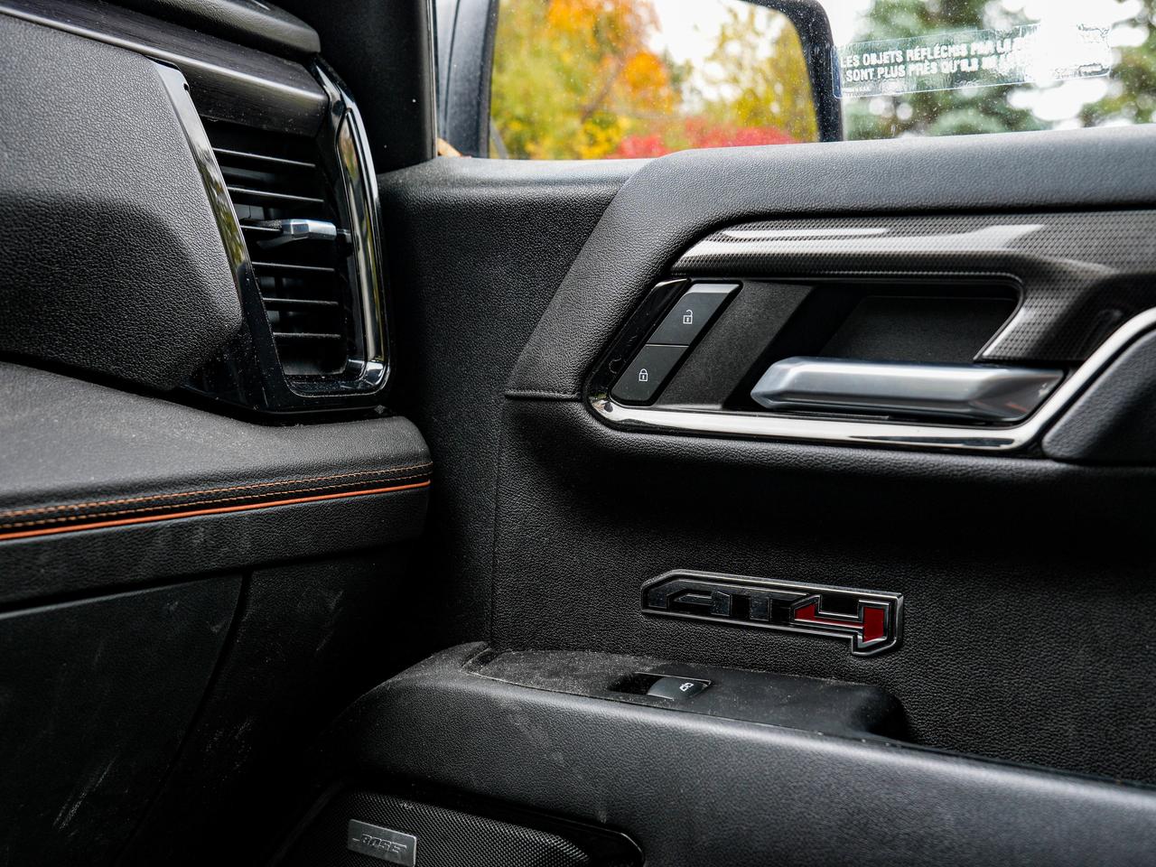 2023 GMC Sierra 1500 AT4 Photo
