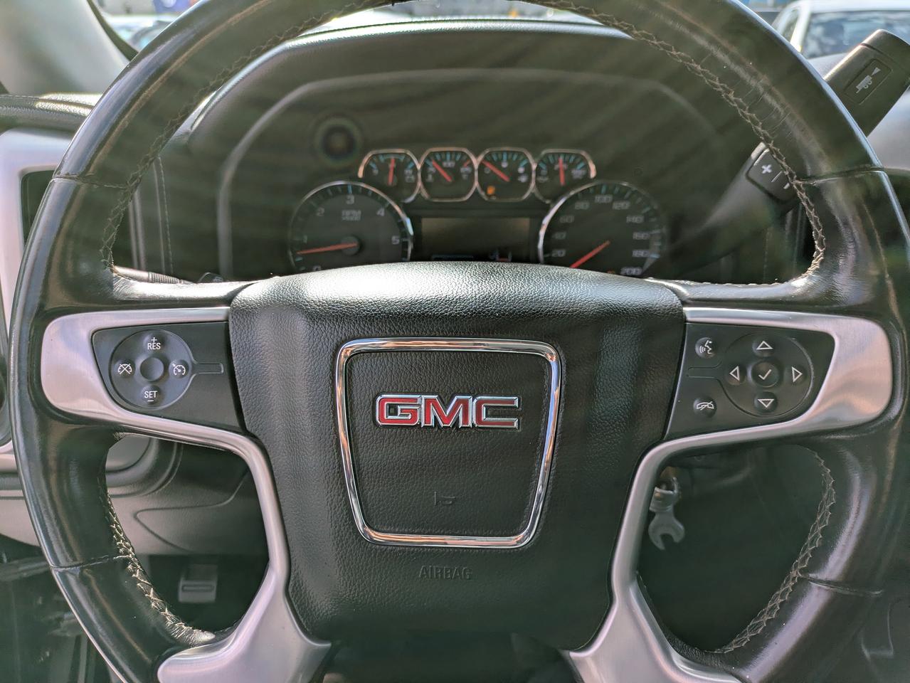 2017 GMC Sierra 1500 4WD CREW CAB 153.0" SLE Photo