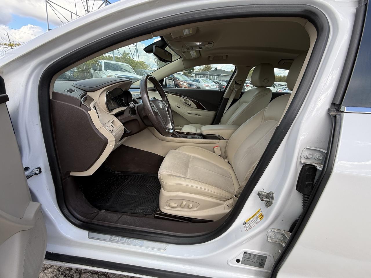 2015 Buick LaCrosse Base Photo