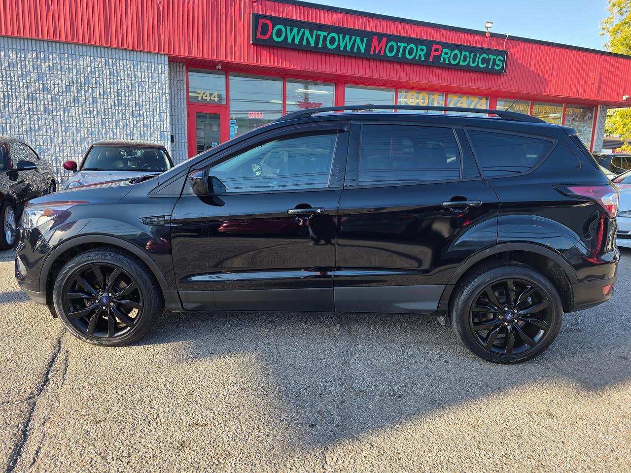 2017 Ford Escape SE Photo2