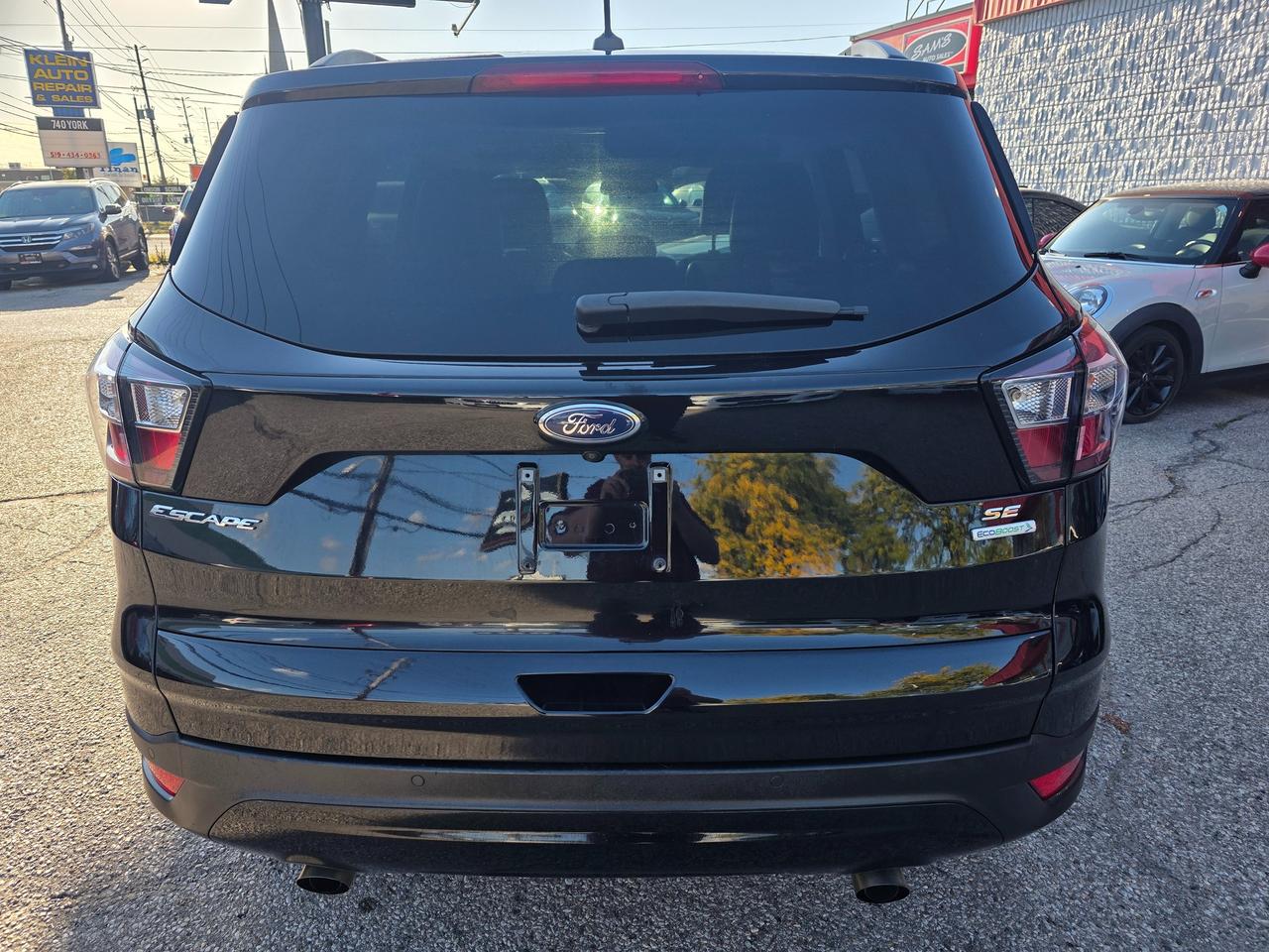 2017 Ford Escape SE Photo4