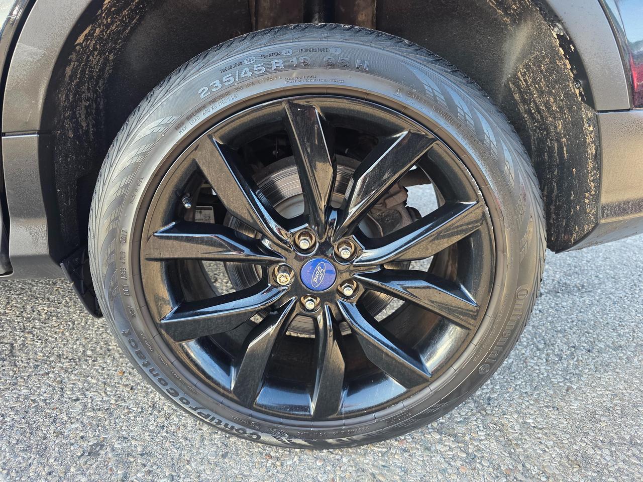 2017 Ford Escape SE Photo