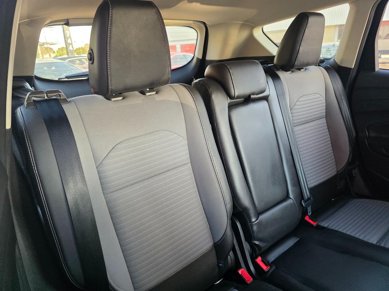 2017 Ford Escape SE Photo
