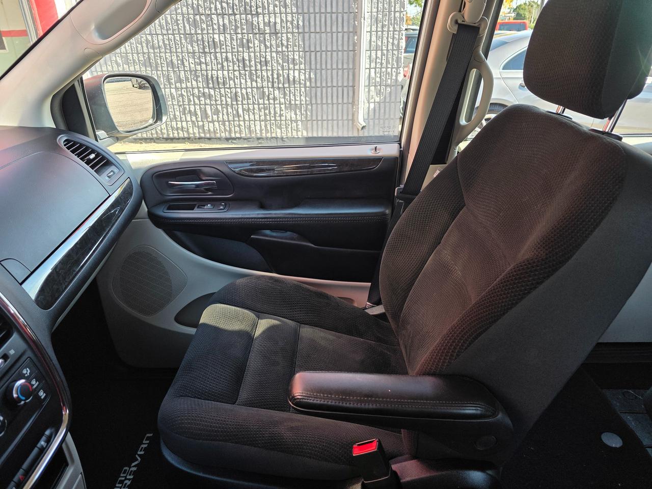 2017 Dodge Grand Caravan CANADA VALUE PACKAGE Photo