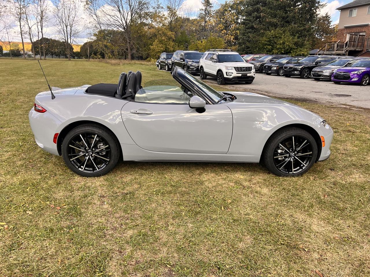 2026 Mazda Miata MX-5 GT *ONE Owner Photo3