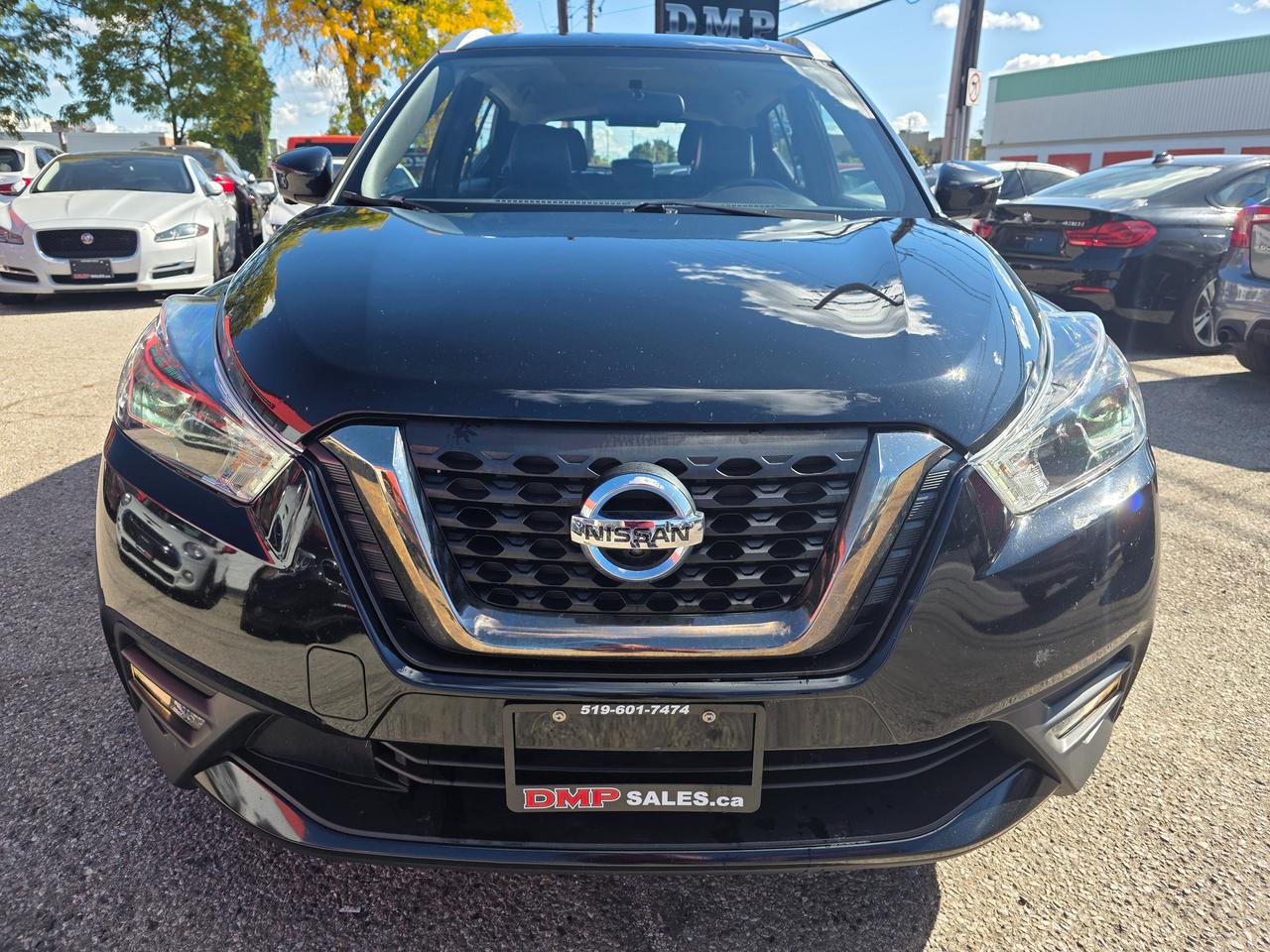 2019 Nissan Kicks SR Photo