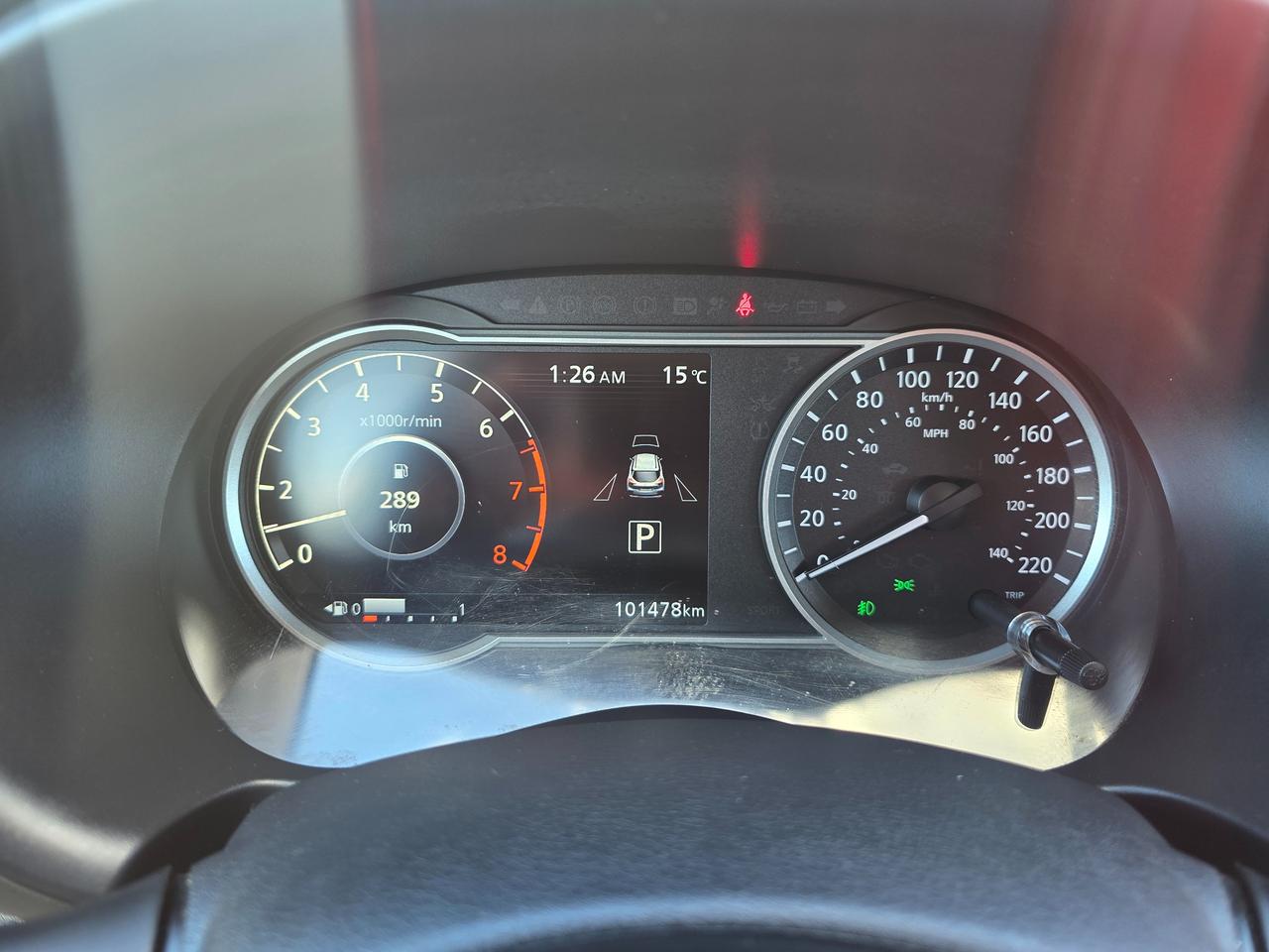 2019 Nissan Kicks SR Photo