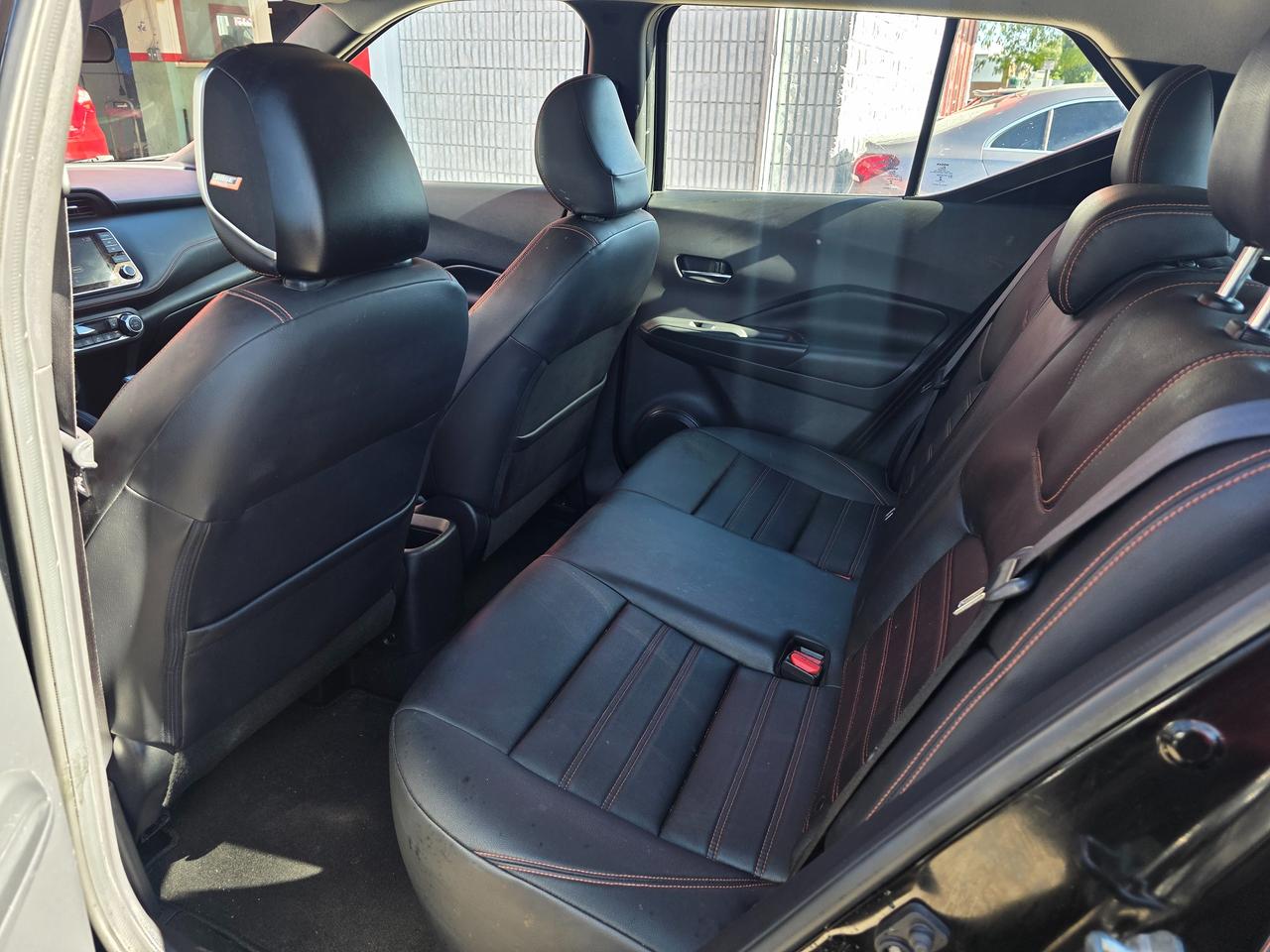 2019 Nissan Kicks SR Photo